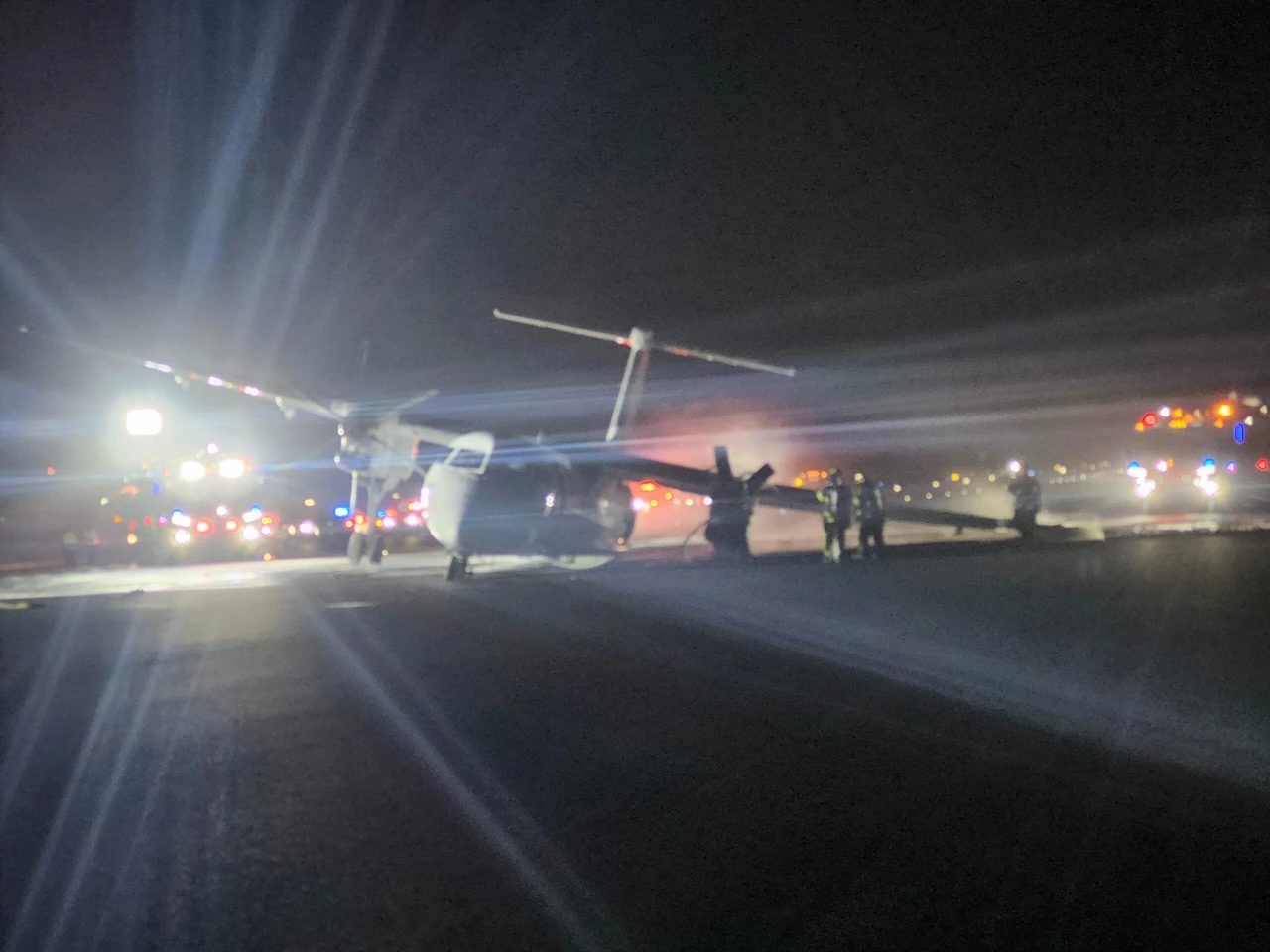 Plane with broken landing gear makes emergency landing at Halifax Airport