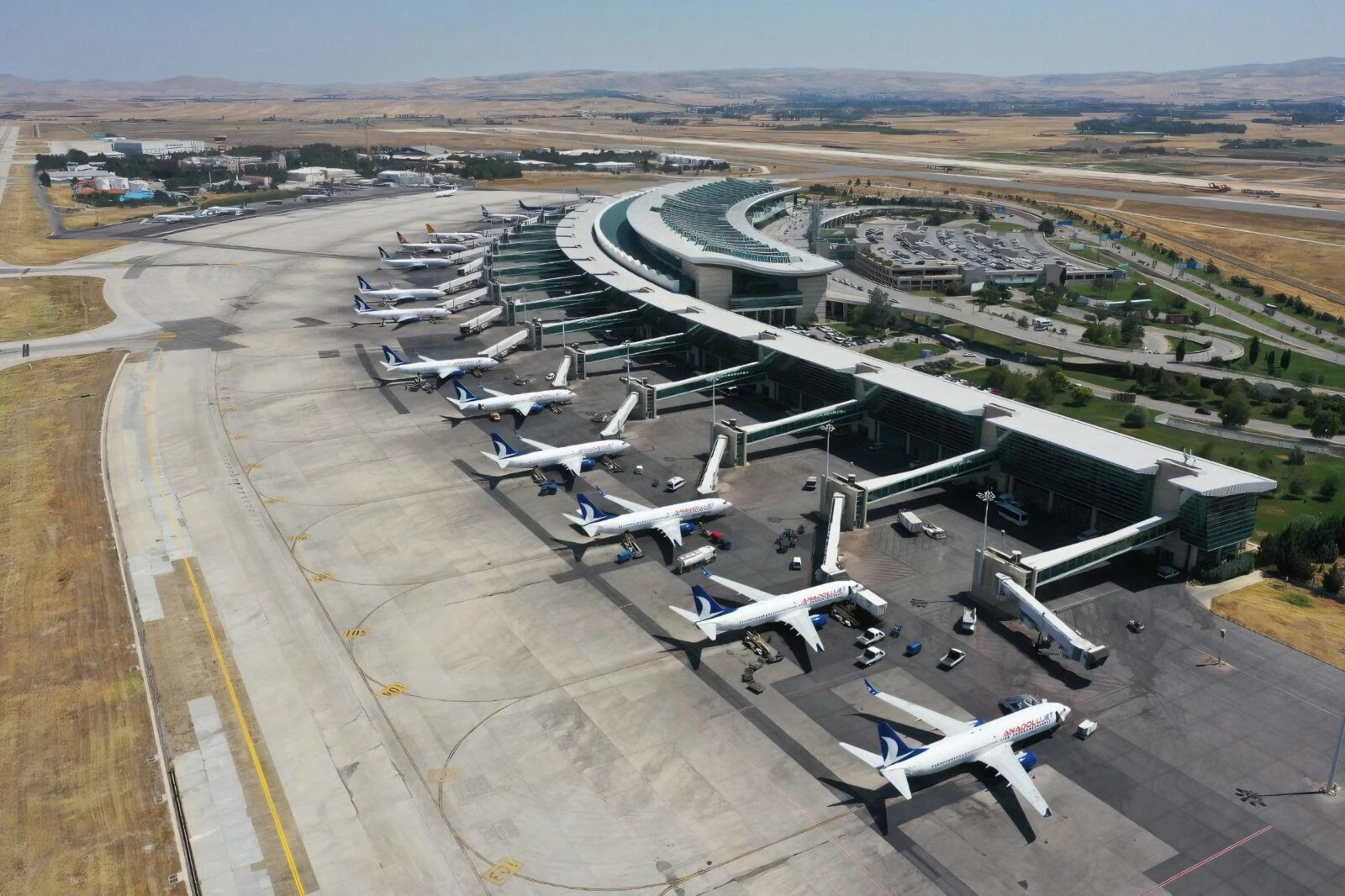 Istanbul Airport ranked top by aircraft traffic in Europe – Türkiye Today