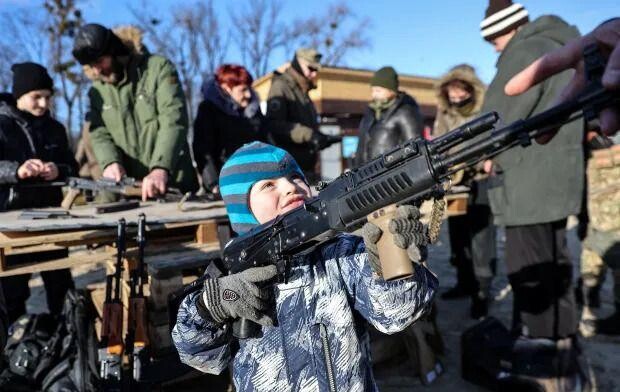 Ukrainian high schools will teach students 'how to shoot'