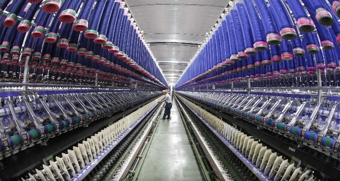 Photo depicts a production line at a textile facility in Türkiye