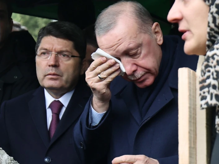 President Erdogan in tears at funeral for Bolu fire victims