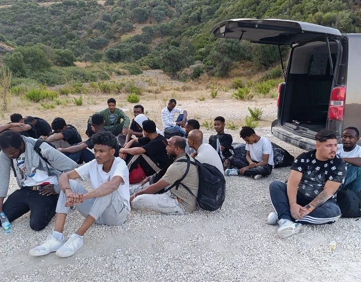 24 irregular migrants arrested in Türkiye's Edirne