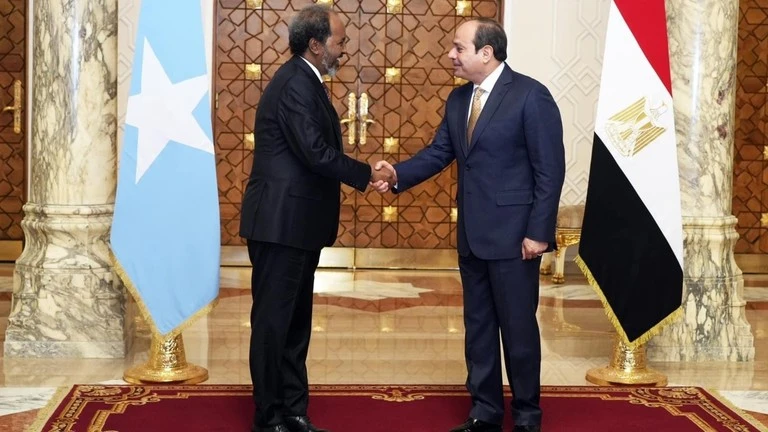 Somalia approves defense agreement with Egypt