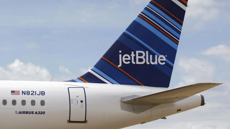 Discovery of 2 bodies in JetBlue plane sparks security concerns