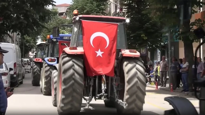 Unfolding Türkiye's agriculture crisis: Why are farmers protesting across country?