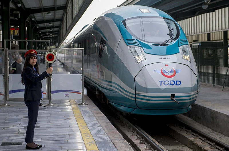 Ankara-Izmir high speed train to reduce travel time to 3.5 hours