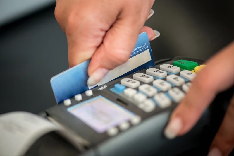 Ruling AK Party proposes legislation for credit card fees in Türkiye