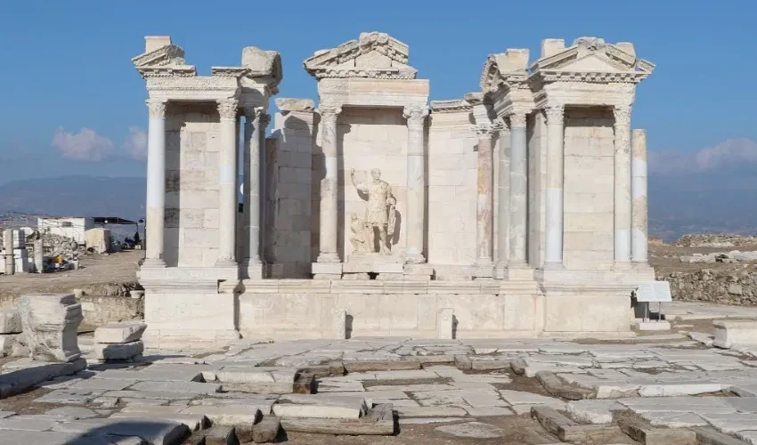 Türkiye's Laodicea unearths over 5,000 artifacts, gains UNESCO recognition