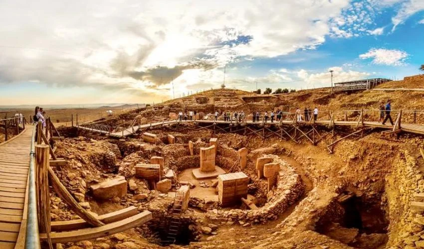 Intensive excavations uncover hidden mounds in ancient Gobeklitepe