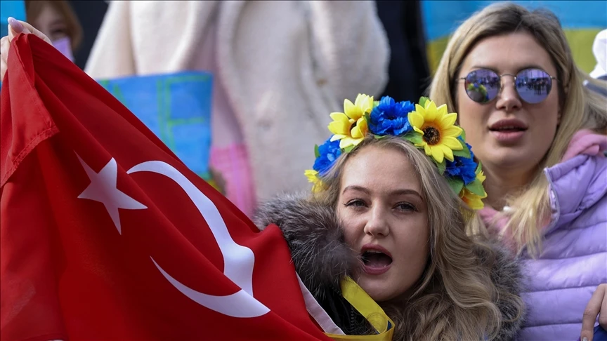 Ukrainian citizens hold mostly positive view of Türkiye, study finds