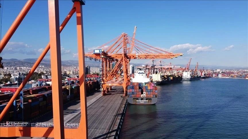 Türkiye's foreign trade deficit narrows by 30.5% in first half of 2024