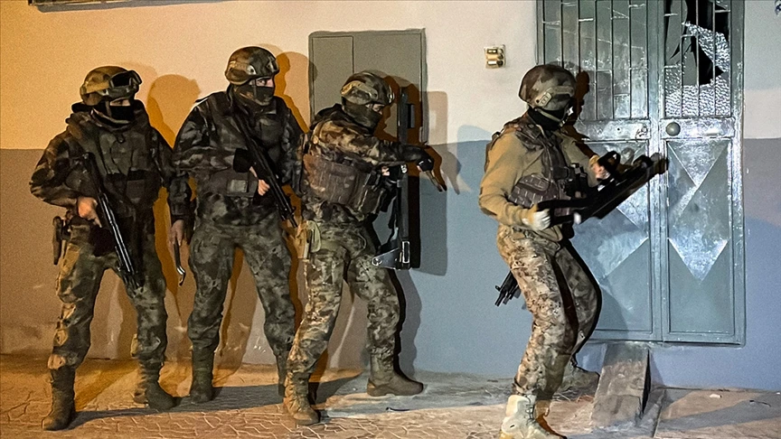 11 suspects detained in anti-Daesh operation in Izmir