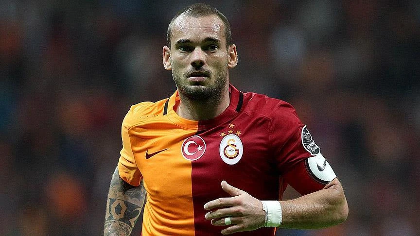 Ex-Galatasaray star Sneijder denies links to organized crime group