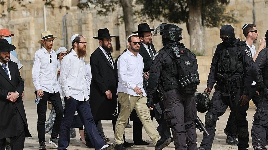 Israeli rabbis oppose government's plan to fund raids on Al-Aqsa Mosque