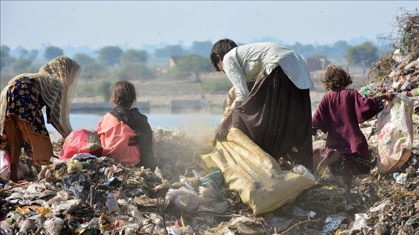 Türkiye ranks 2nd-worst in OECD for child poverty