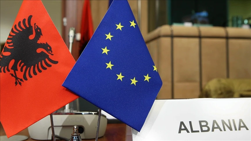 EU officially kicks off accession talks with Albania