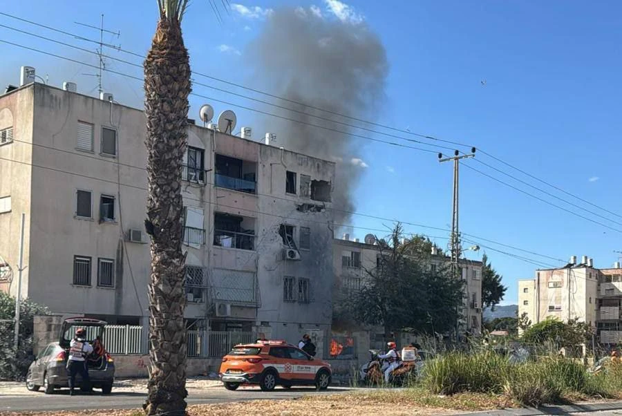 Rocket strike from Lebanon injures 19 in Israeli town