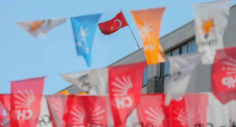 Main opposition leads over AK Party in Türkiye: Poll