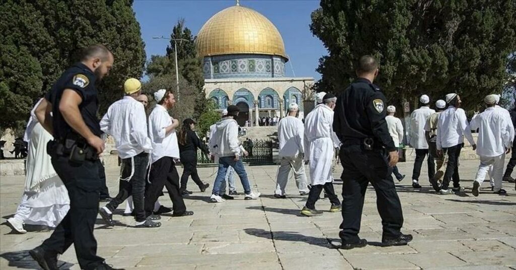 Israeli rabbis oppose government's plan to fund raids on Al-Aqsa Mosque