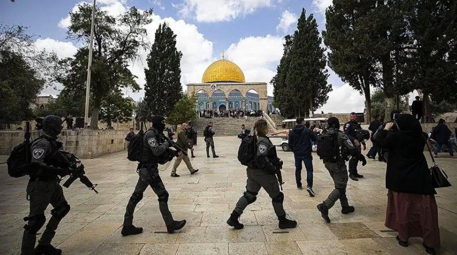 Israeli rabbis oppose government's plan to fund raids on Al-Aqsa Mosque