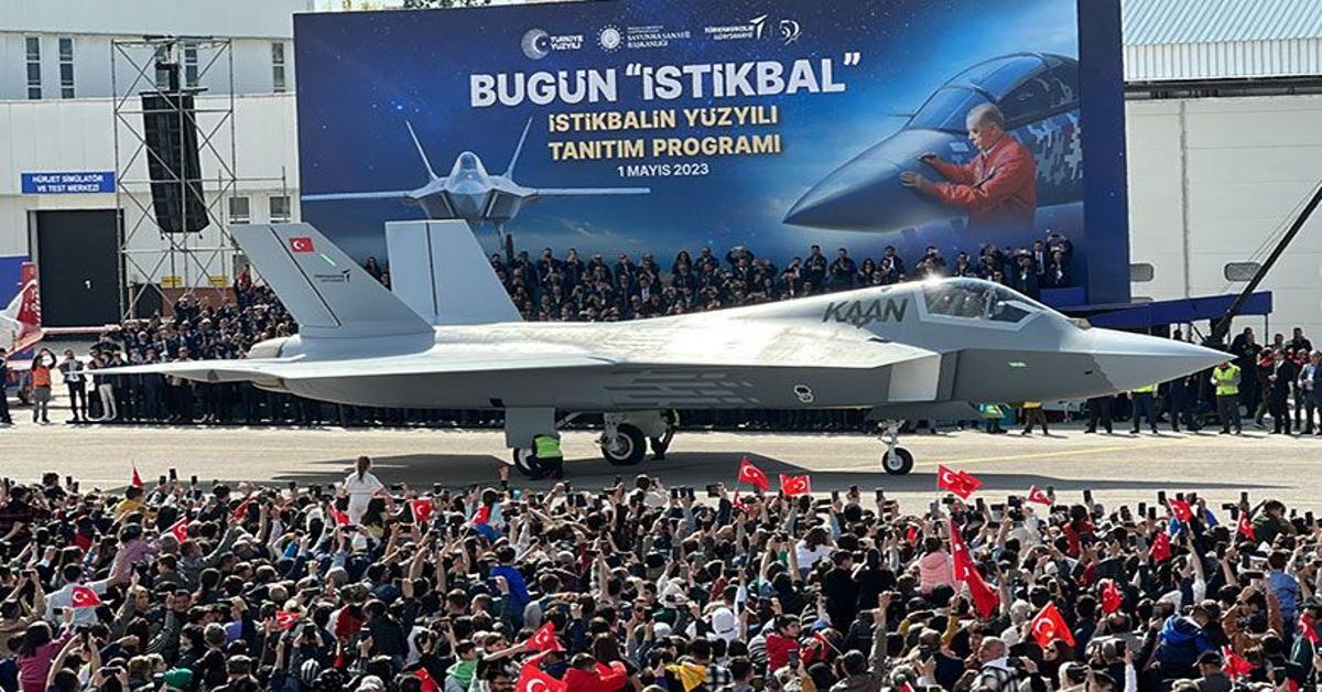 Türkiye's KAAN jet launch garners mix of applause, concern from Greek media