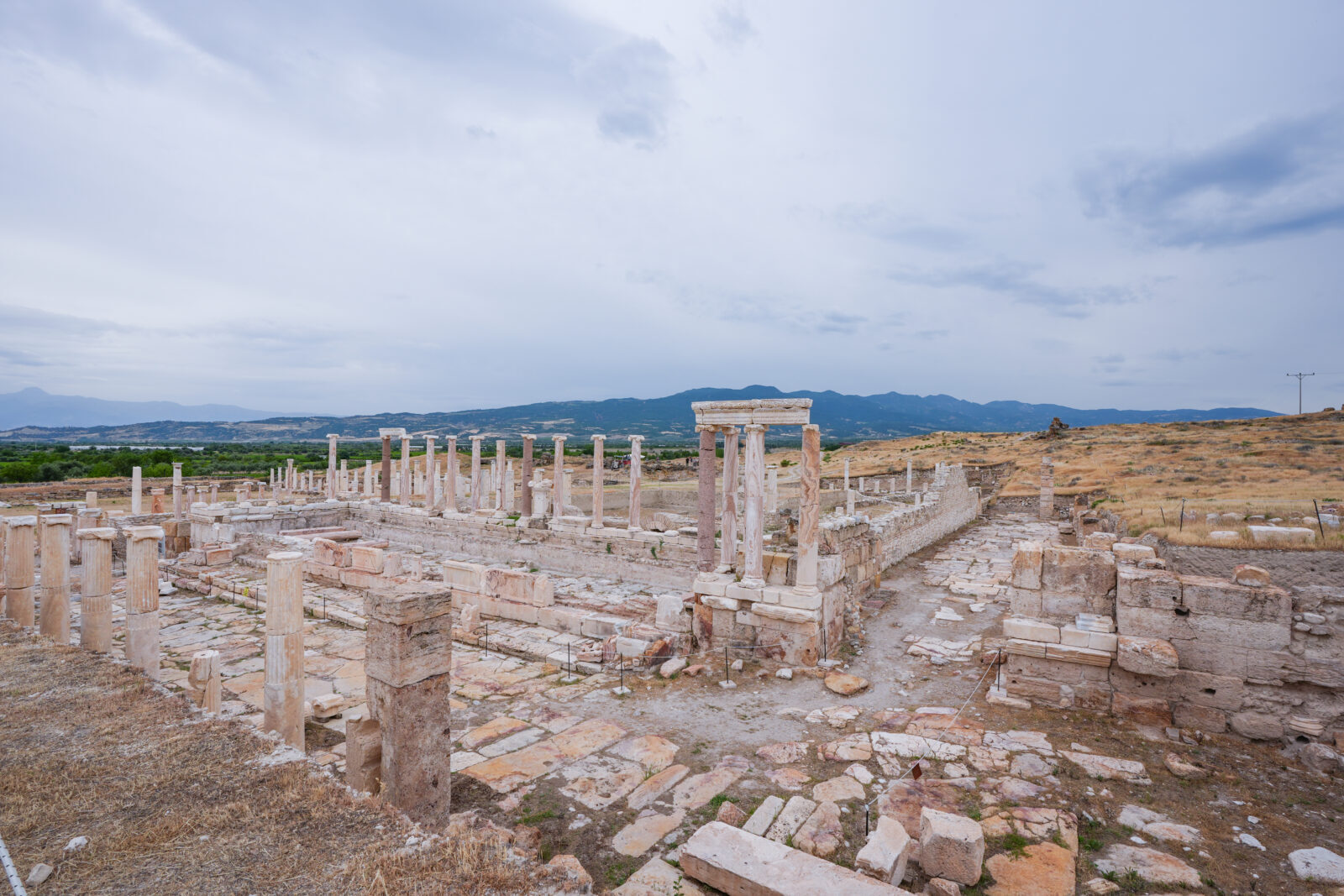 Archaeologists reveal 2,000-year-old Roman artifacts in Denizli's Tripolis