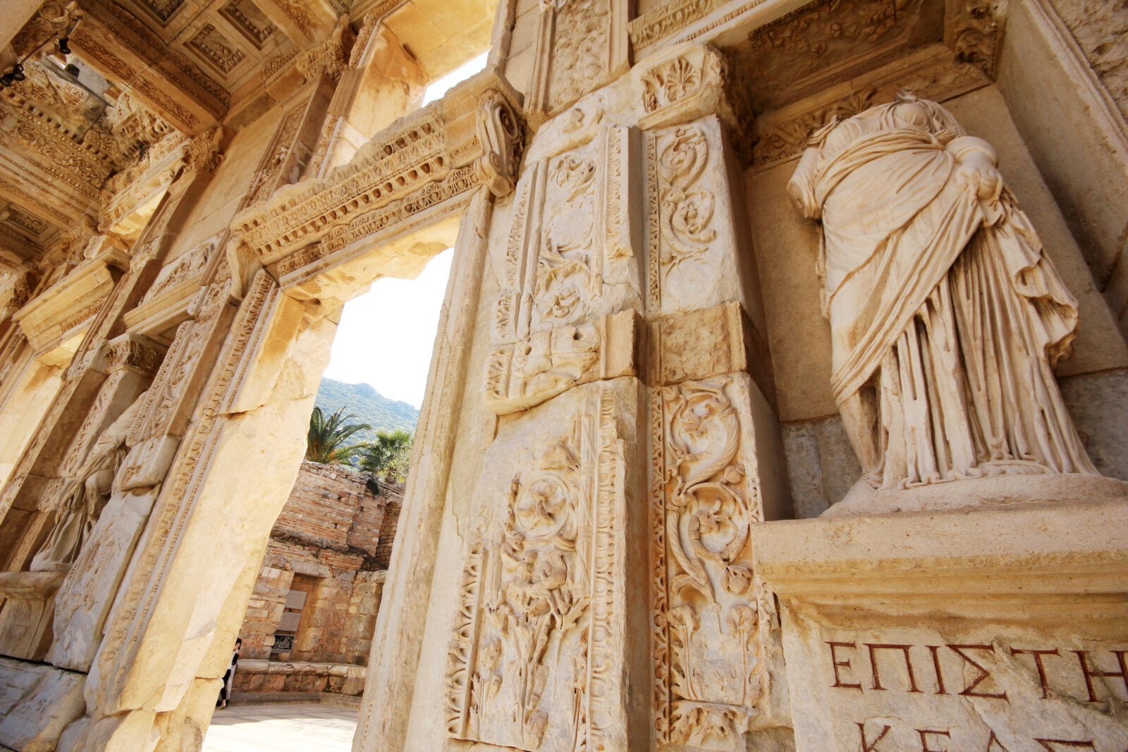 From Alexander Great to Emperor Justinian: Türkiye's ancient gems in Ephesus