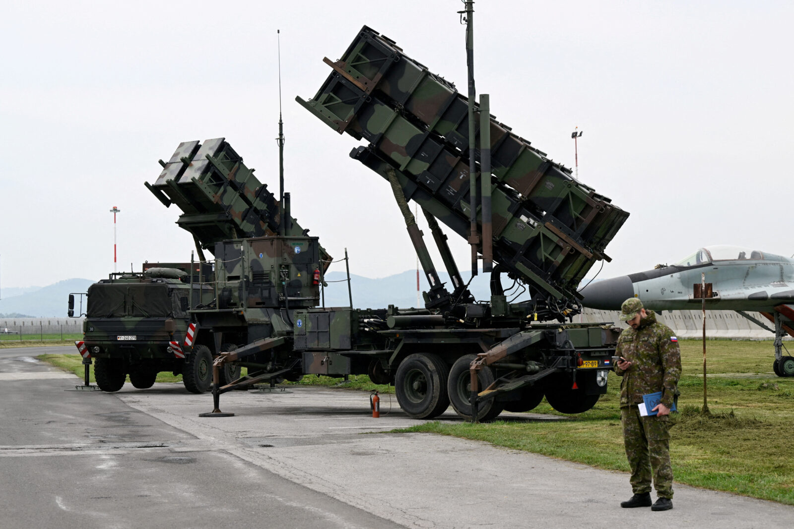 Zelenskyy pushes for more air defenses at NATO summit as Russian attacks intensify