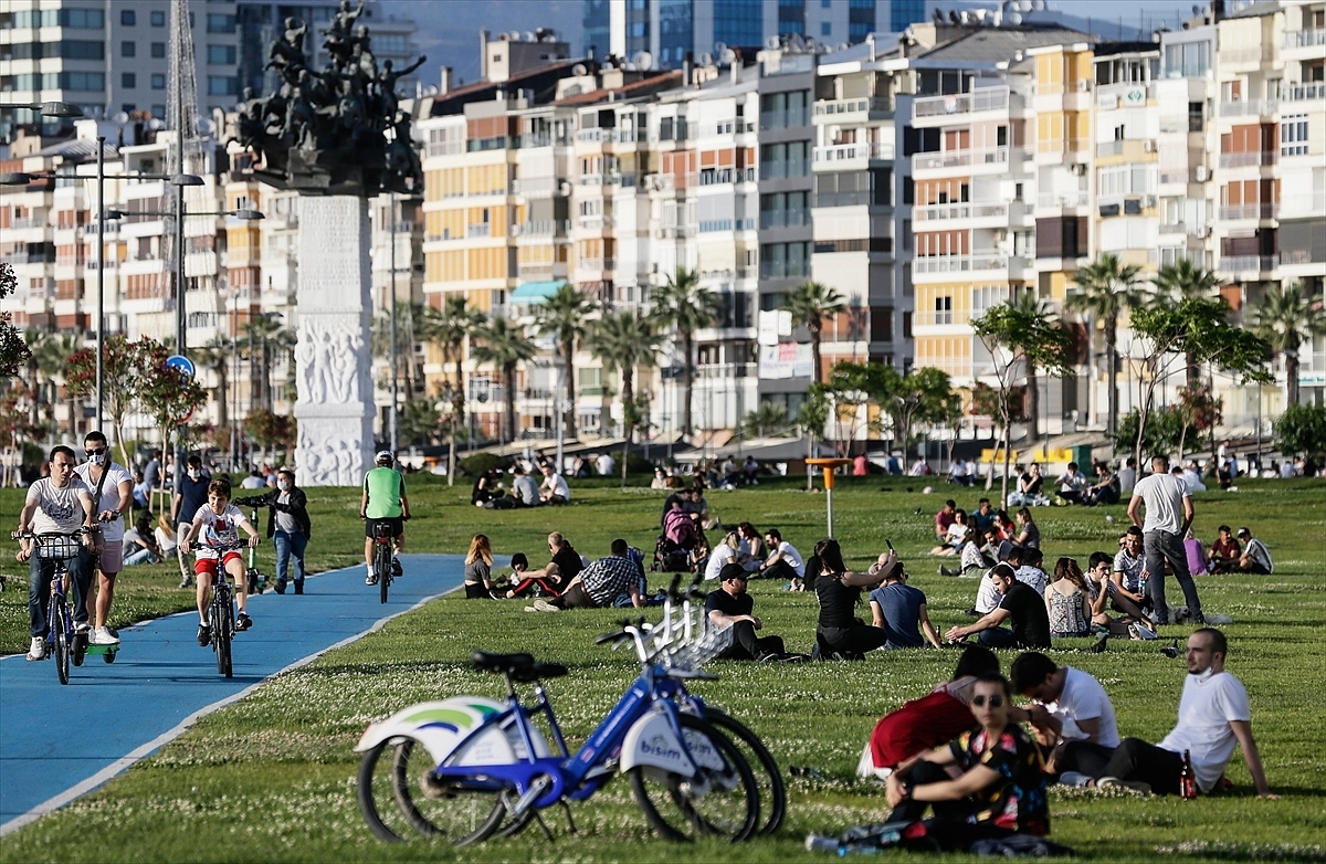 3 Turkish cities make it to top 250 among happiest towns in world