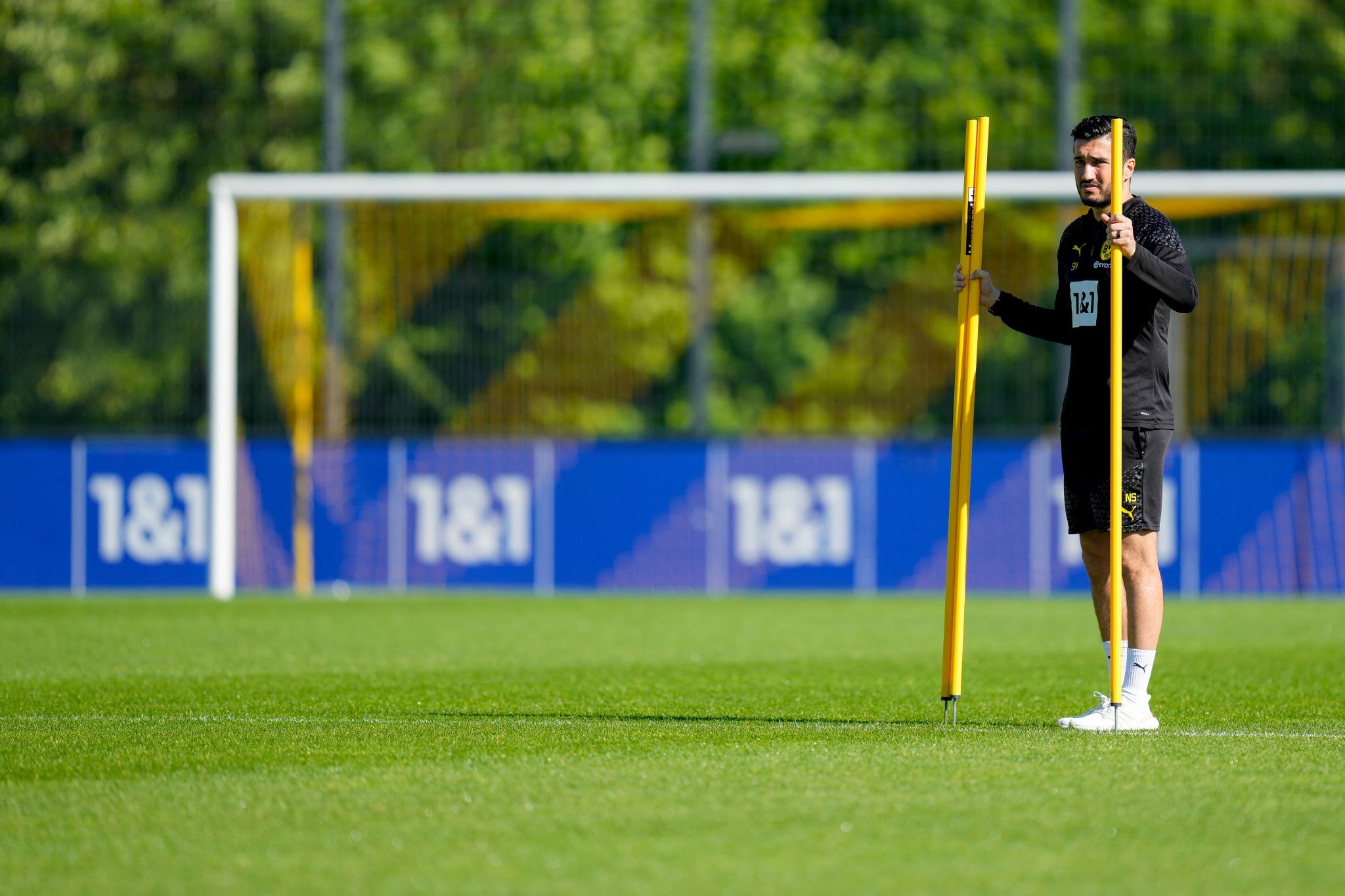 Nuri Sahin steps in as Borussia Dortmund's head coach