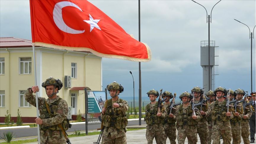 New law bans social media use for Turkish military personnel