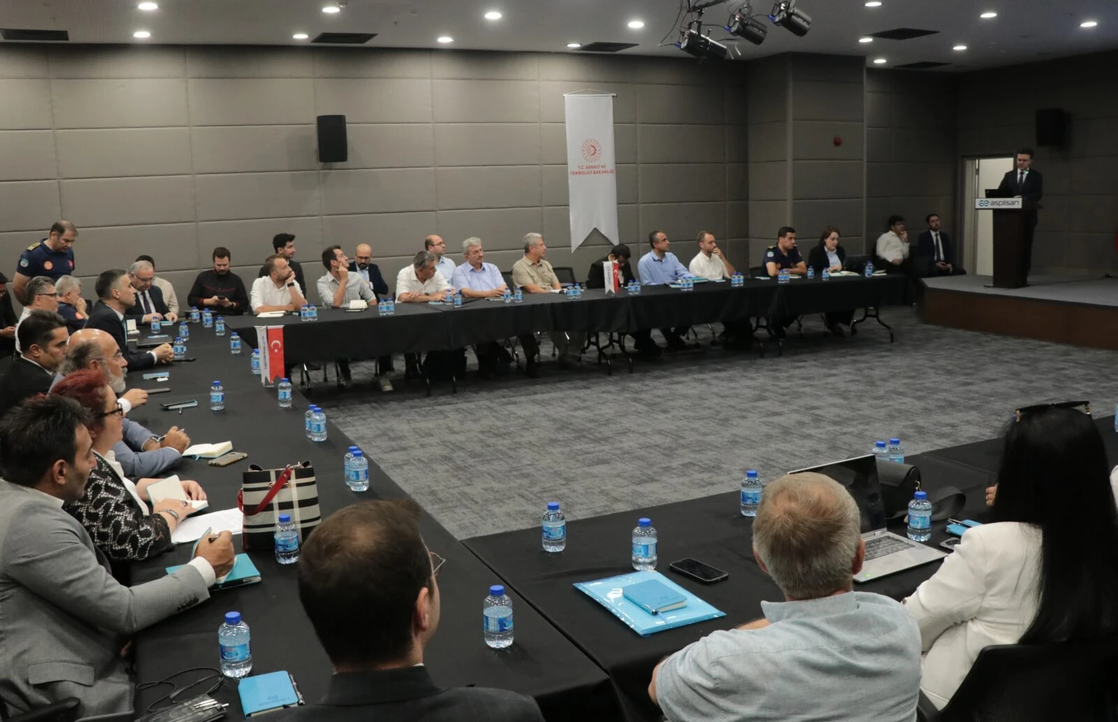 Türkiye’s Aspilsan Energy hosts workshop on extinguishing lithium-ion battery fires – Türkiye Today