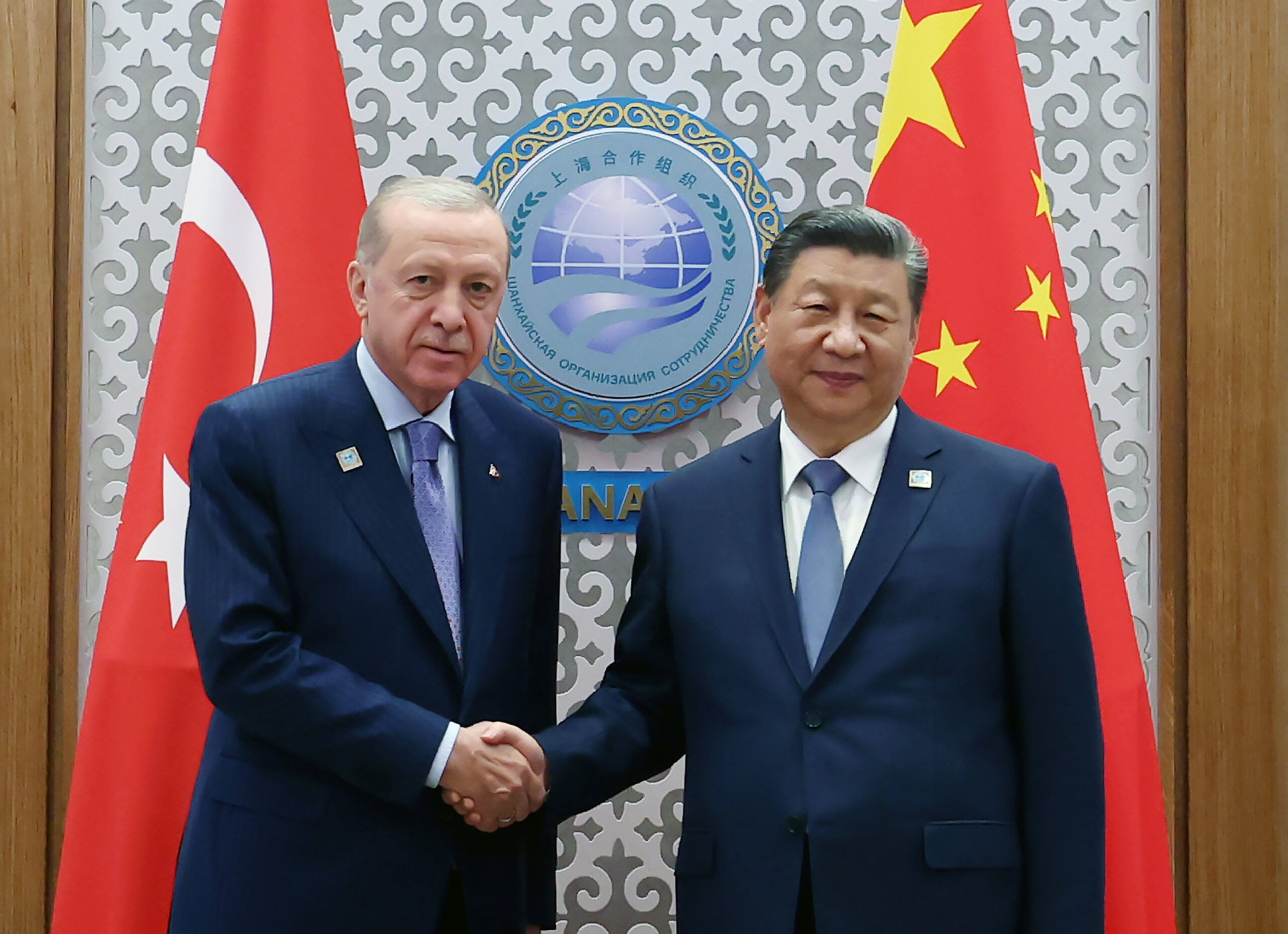 President Erdogan and Xi Jinping discuss key global and regional issues at SCO Summit