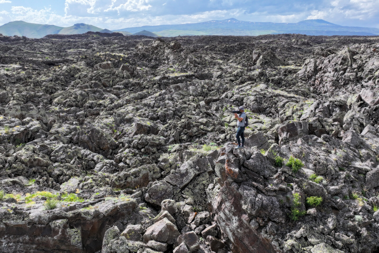 Mysterious fortress on Mount Tendurek officially named 'Arap Zengi Castle'