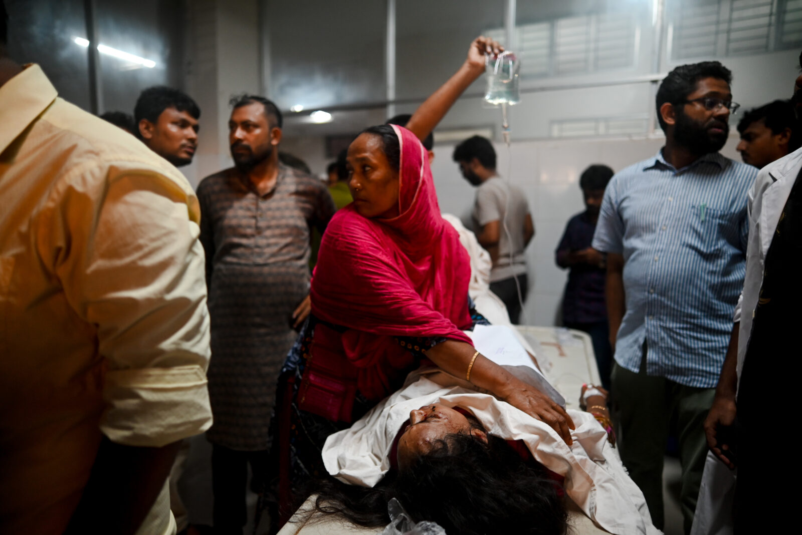 Life halts in Bangladesh as protests erupt over public sector quotas, leaving 7 dead