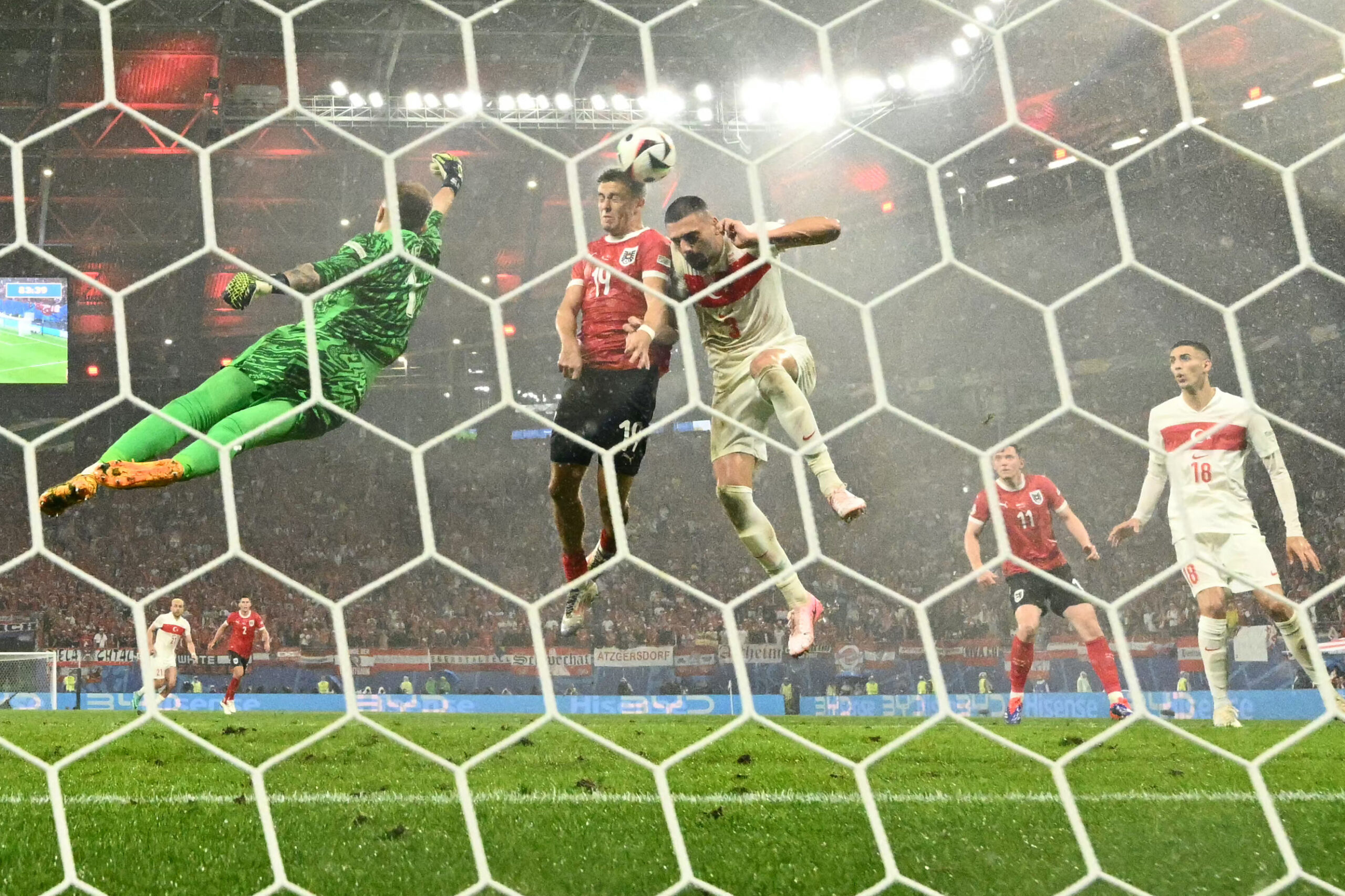 Last-minute save against Austria secures Türkiye's place in quarterfinals in Euro 2024