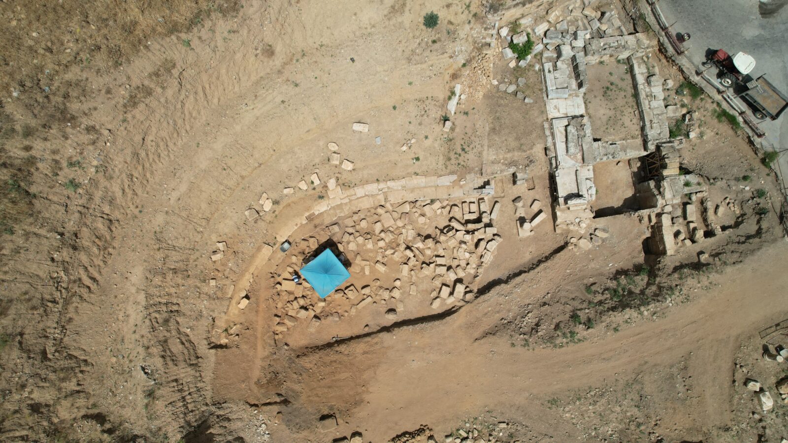 Ancient theater of Philadelphia discovered in Manisa, Türkiye