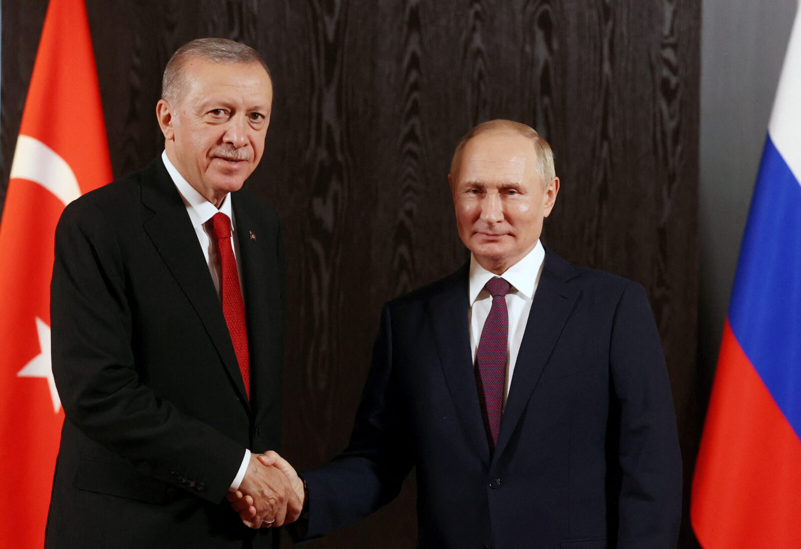 President Erdogan, Russian President Putin discuss bilateral and regional ties