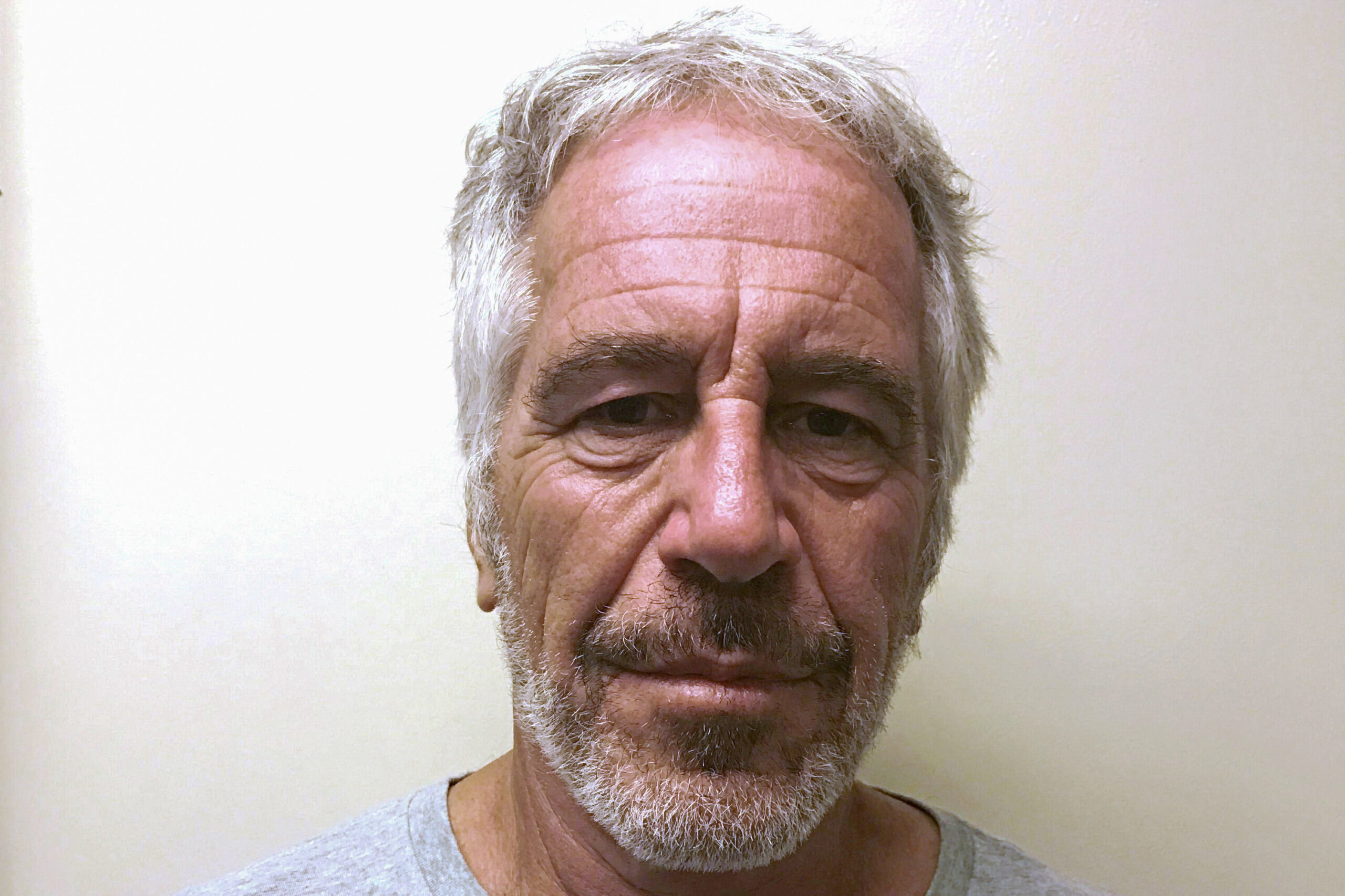 US prosecutors knew of Jeffrey Epstein's crimes years earlier, new documents reveal