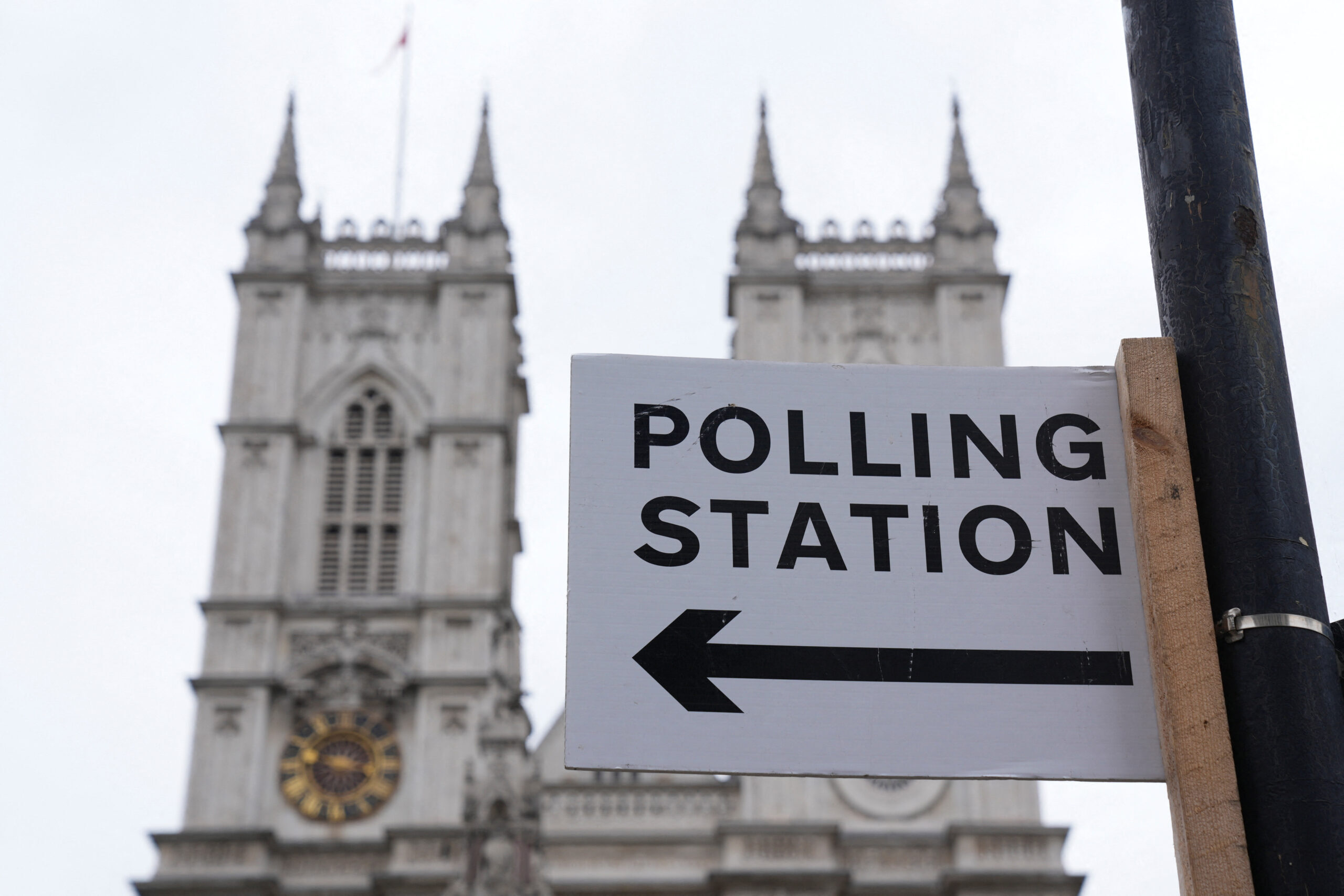 UK voters head to polls to elect 650 members of parliament