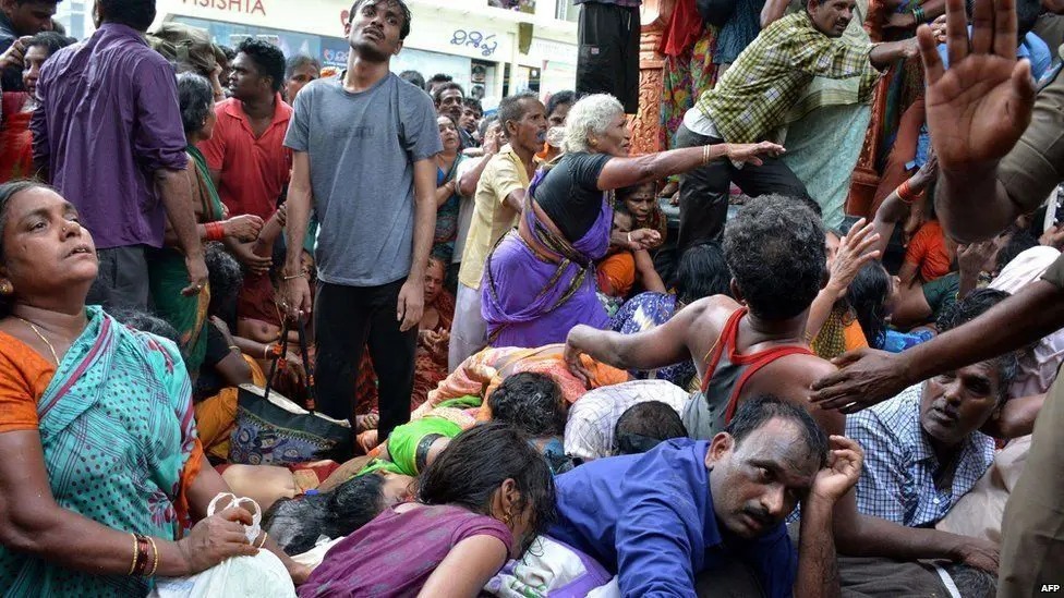 Stampede at religious ceremony kills 87 in India