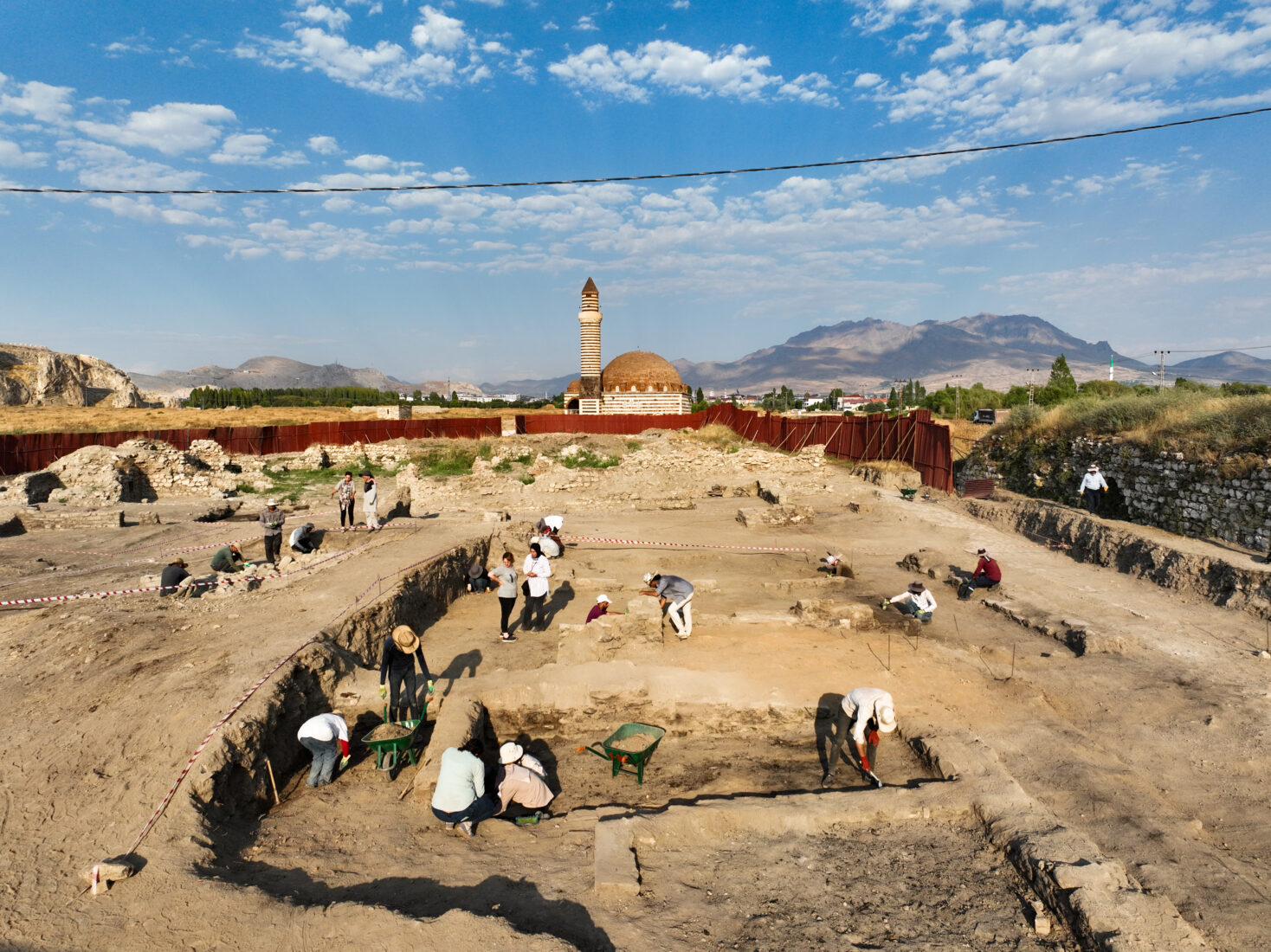 New architectural treasures uncovered in ancient city of Van