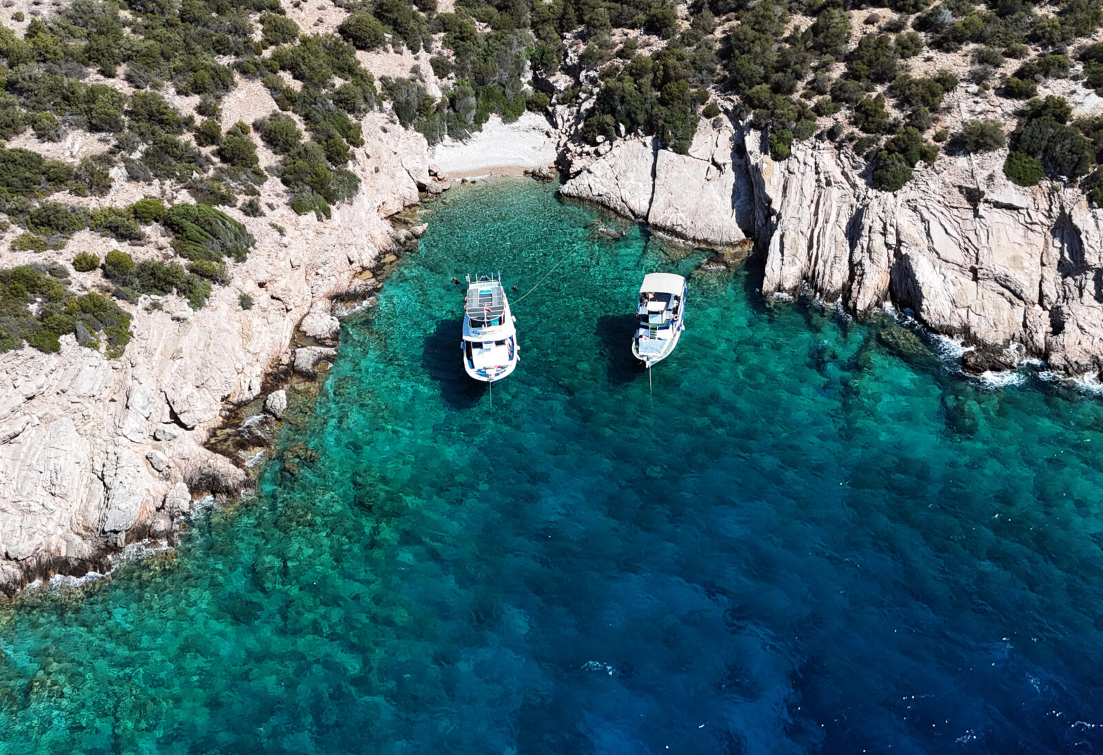 Bodrum's underwater riches captivate diving enthusiasts