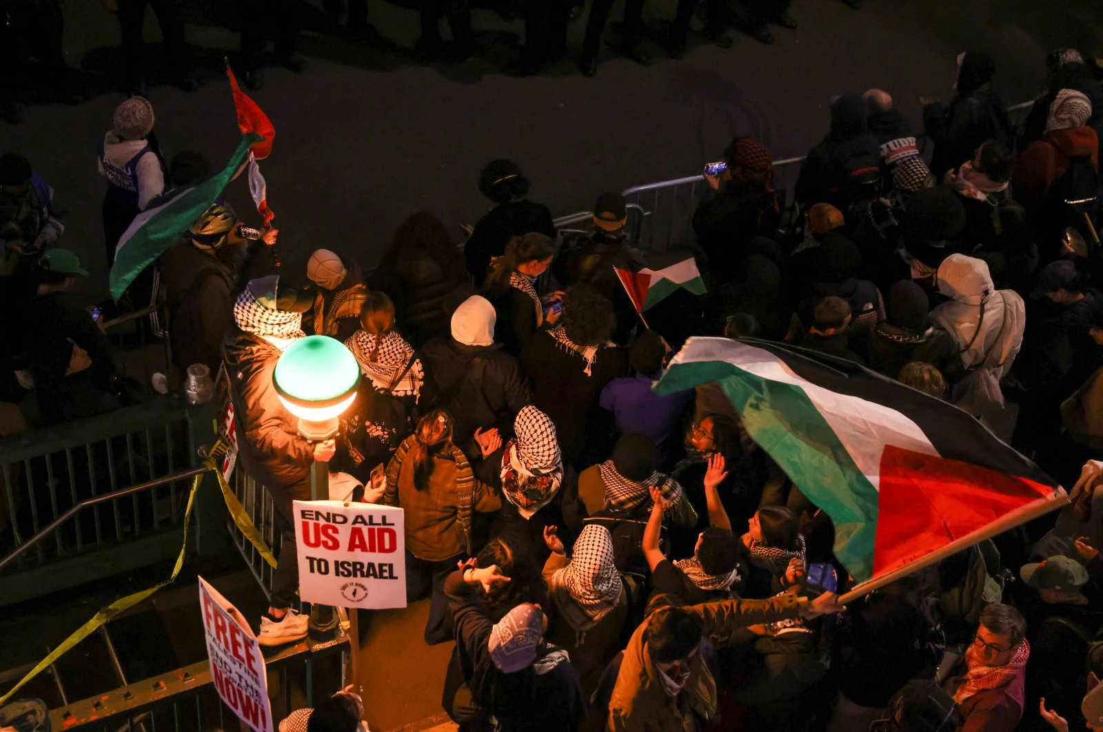 Columbia University head resigns due to Gaza protest on campus