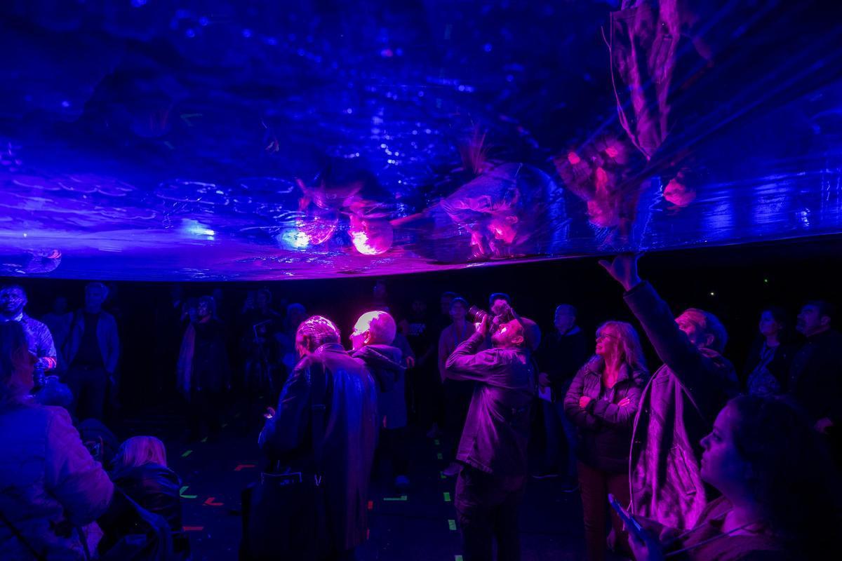 Fuerza Bruta Wayra transforms Istanbul's Volkswagen Arena with stunning 360-degree performance