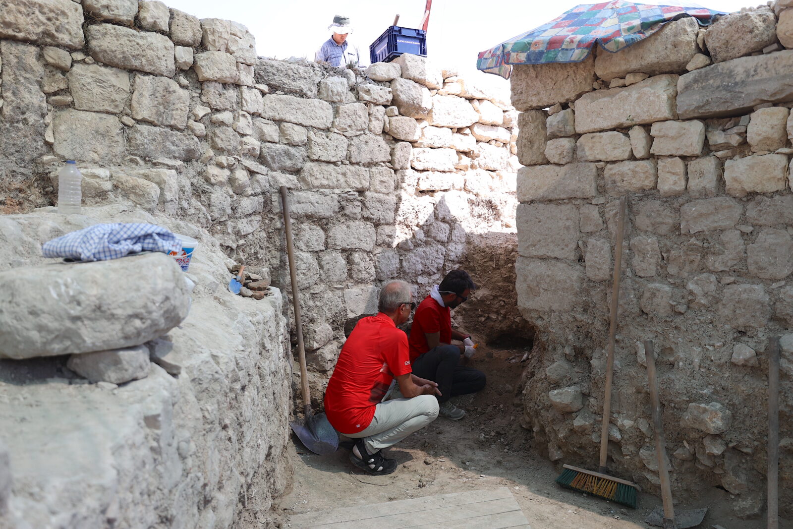 Türkiye's Silifke Castle reveals evidence of 'cult of dead' in new archaeological dig