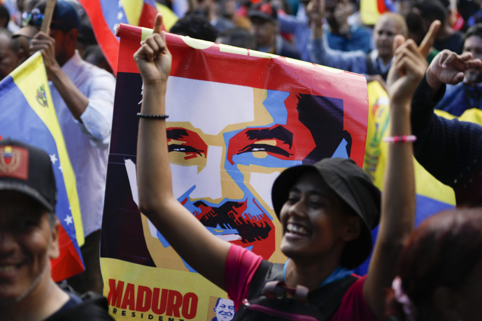 Maduro vows to prevent civil war amid post-election protests