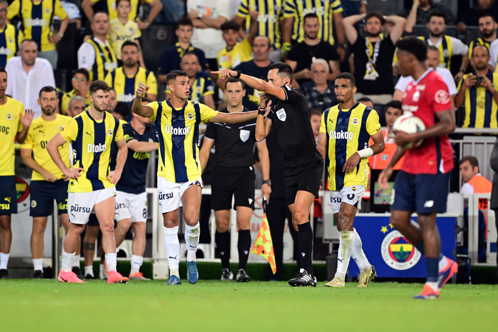 Jose Mourinho’s short stint at Fenerbahce faces criticism over disappointing results