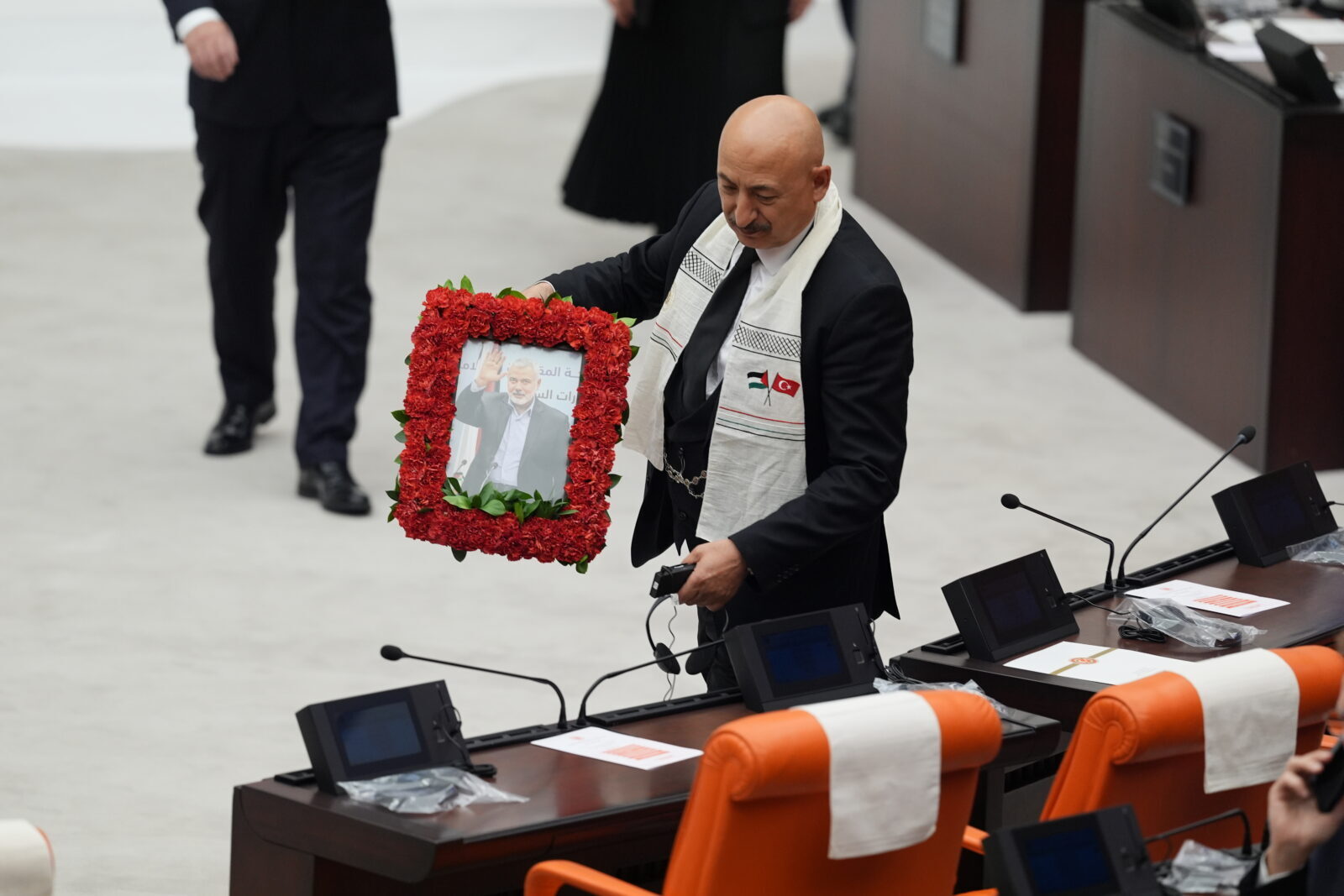 Int'l community silent, Türkiye not: Palestine’s Abbas at Turkish Parliament