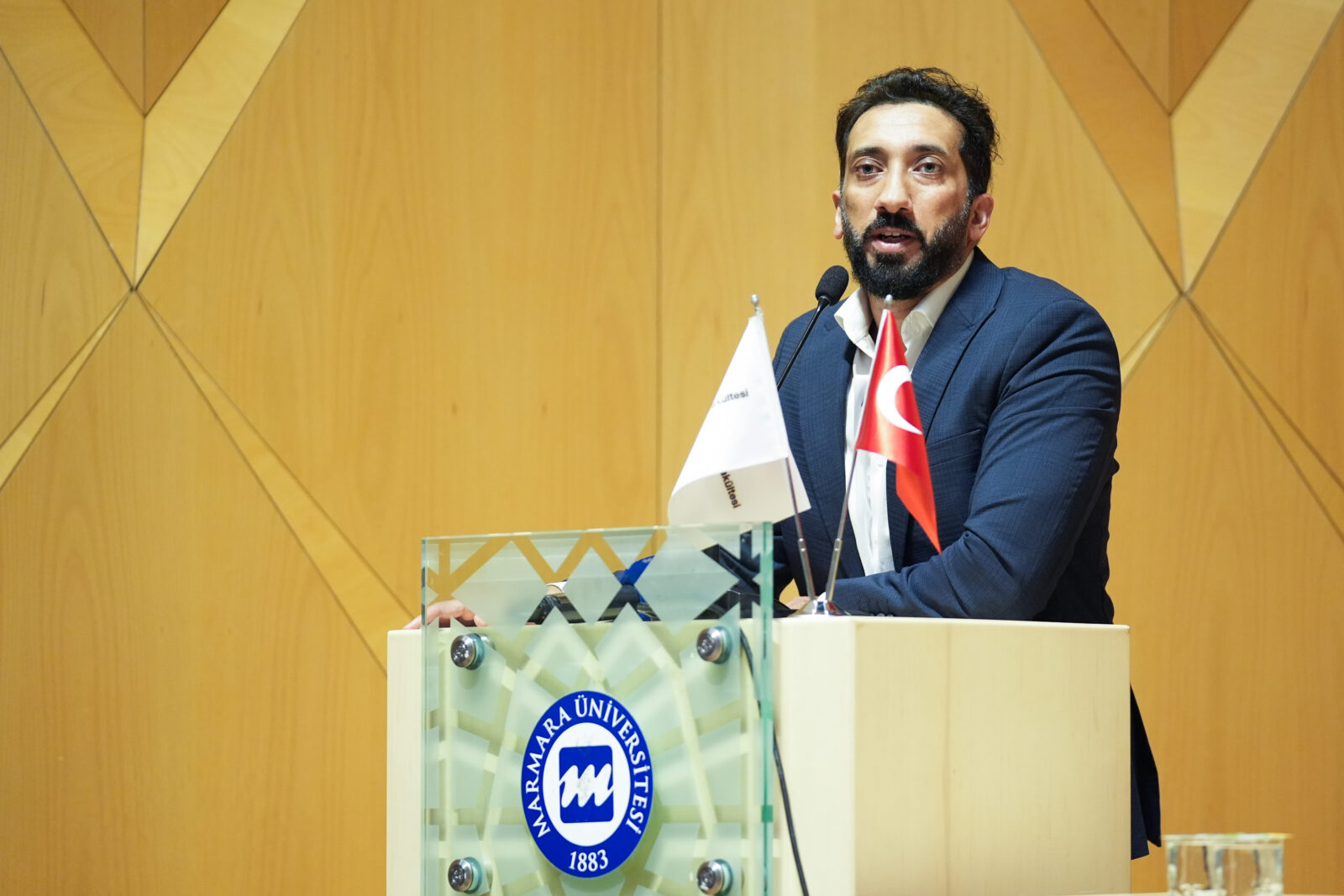 Türkiye meeting point for Muslims worldwide: Islamic author Nouman Ali Khan